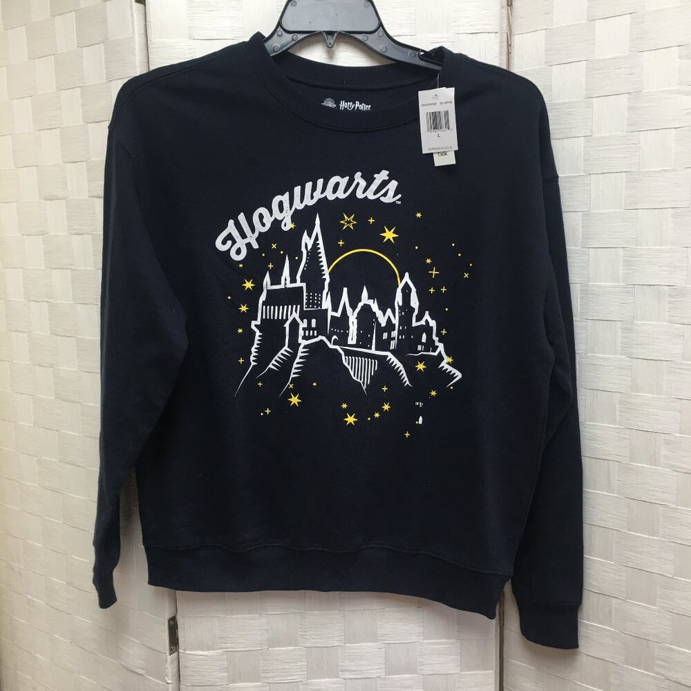 NWT Harry Potter Hogwarts Castle Sweatshirt size Large